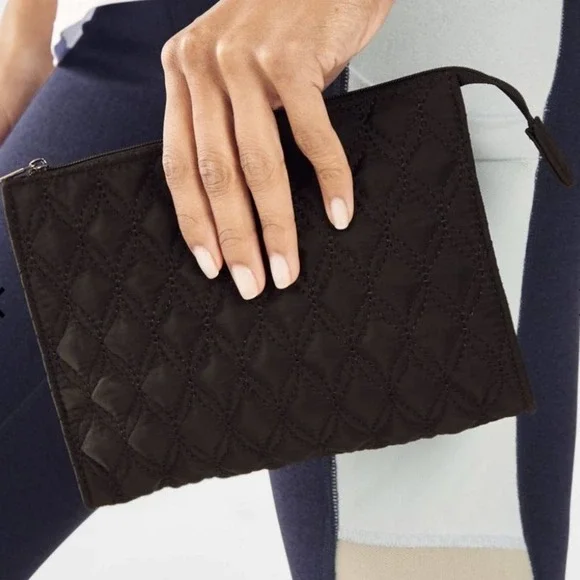 Fabletics The Cosmetic Bag NWT - Picture 1 of 4